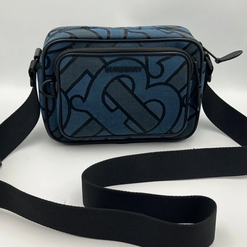 New Burberry Paddy Messenger Bag in Blue